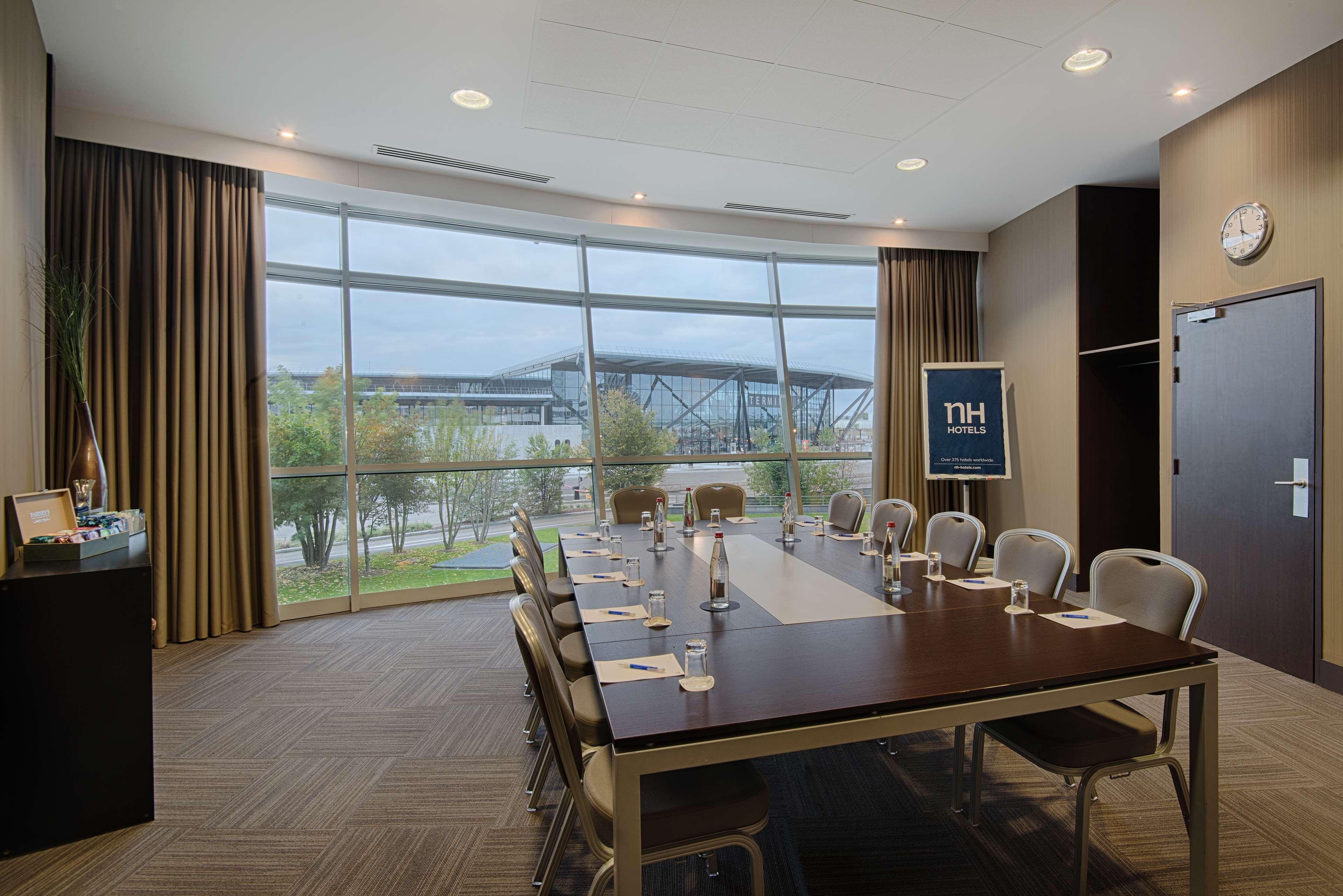 Nh Lyon Airport Hotel